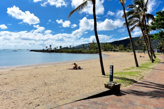 Genieten op het strand van Airlie Beach