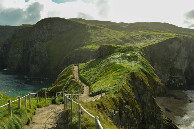 Het eilandje Carrick-A-Rede