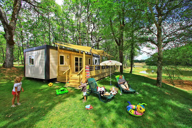 Kamperen kan er op allerlei manieren, zoals in deze luxe stacaravans