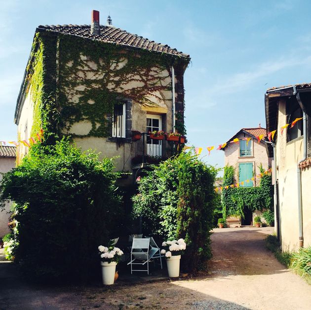 Een prachtig Frans stadje: Saint-Haon-le-Ch\u00e2tel.