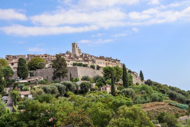 Saint-Paul-de-Vence zie je van een afstandje al liggen