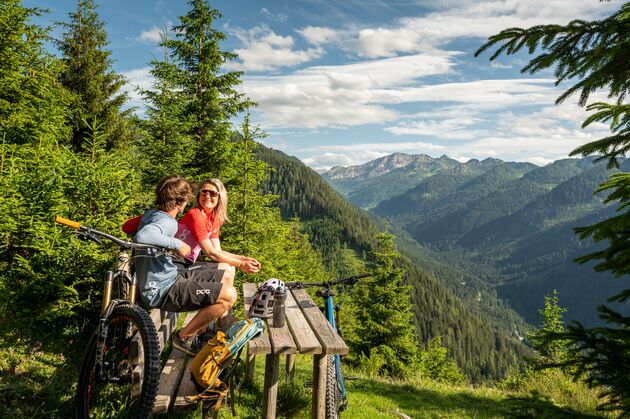 Genieten van prachtige uitzichten tijdens het fietsen in de Salzburger Sportwelt