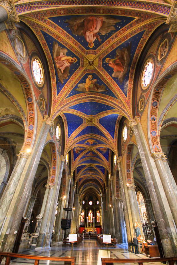 Het plafond van de Santa Maria Sopra Minerva. Wauw!