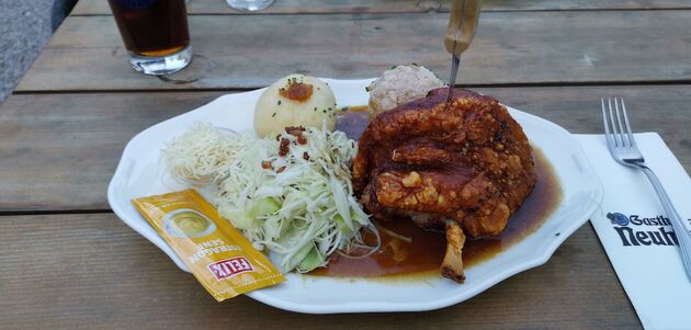 schweinehaxe.jpeg