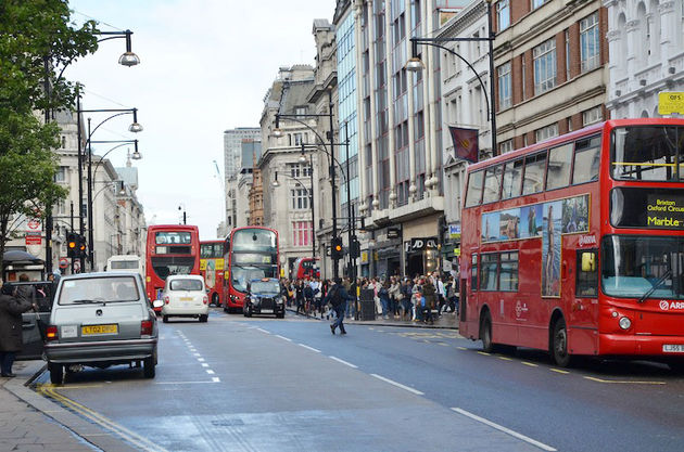 Oxford Street in Londen is d\u00e9 plek om je creditcard te plunderen!