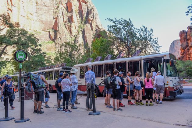 shuttle-bus-zion.jpeg