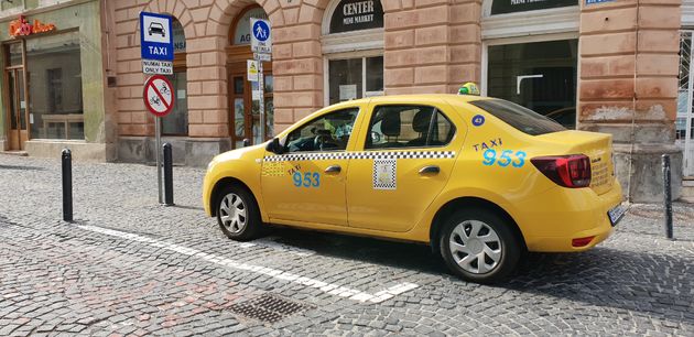 Yellow cabs hebben ze ook in Sibiu, maar dan wel een Dacia natuurlijk