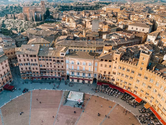 Klim omhoog voor het mooiste uitzicht over Siena