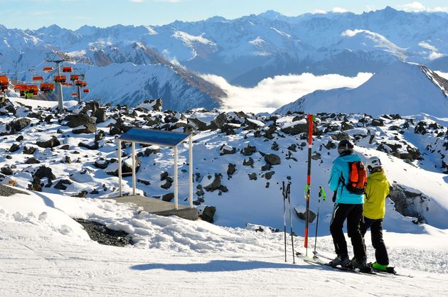 Mijn favoriete uitzicht: besneeuwde bergen en een blauwe lucht!