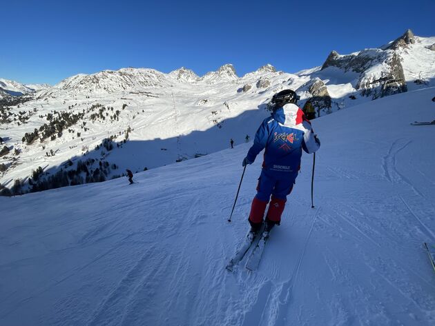 <i>Ga met een skileraar op pad en ontdek de mooiste plekjes van het gebied.<o:p><\/o:p></i>