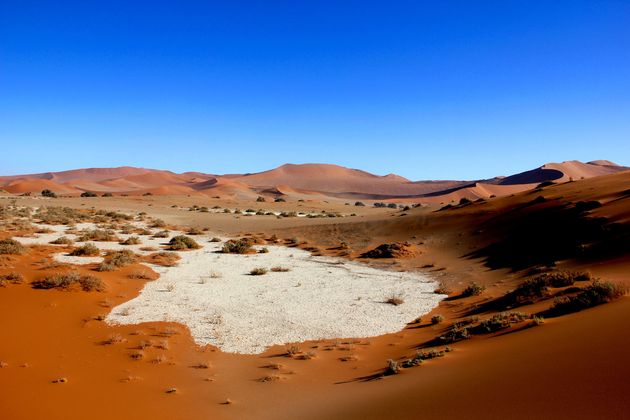 Sossusvlei ligt midden in de Namibwoestijn