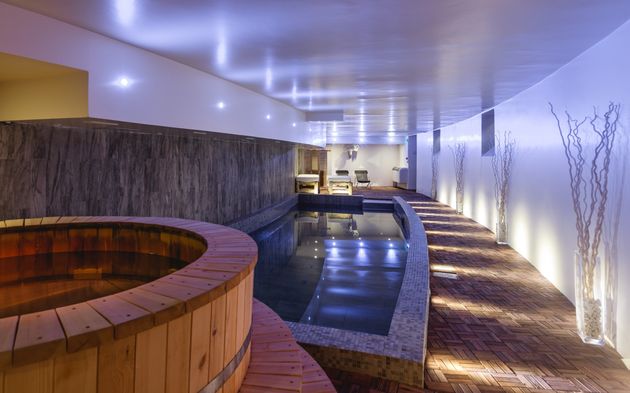 De fijne spa van het hotel, met sauna, zwembad en hottub!
