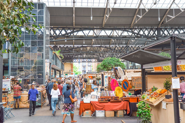 De overdekte markt Spitalfields in het oosten van Londen mag je niet missen