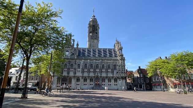 Het 500 jaar oude stadhuis van Middelburg