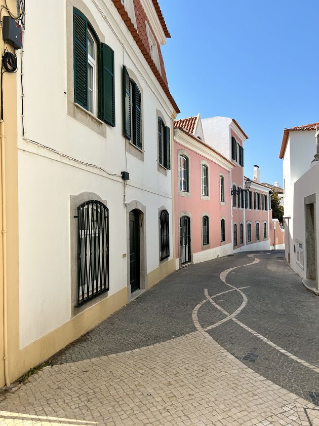 Zomaar een straatje in Portugal: alles is hier zo kleurrijk