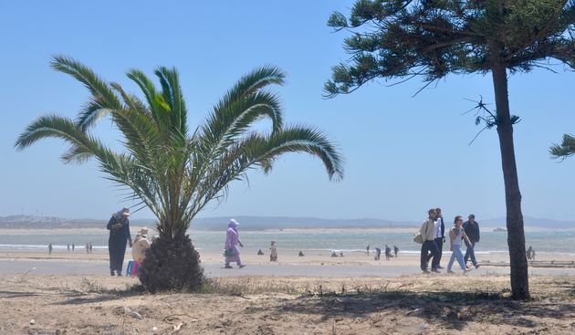 Het strand van Essaouira op een winderige dag