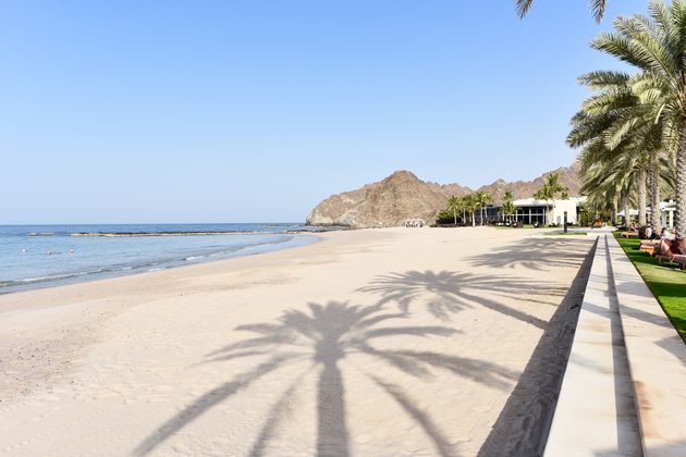 Paradijselijk strand in Muscat