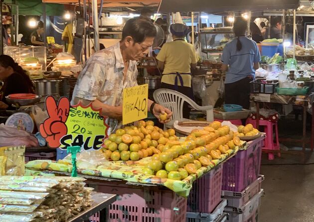 <em>Sla de markten en het streetfood niet over in Thailand<\/em>