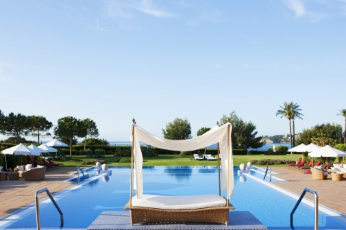 stregismallorca_jardinpiscina.jpg