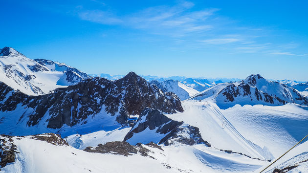 Met 42 kilometer pistes is de Stubaier Gletsjer een van de grootste gletsjerskigebieden van Europa