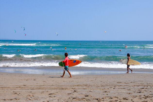 De perfecte plek om te surfen voor beginners \u00e9n gevorderden