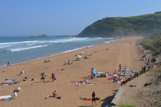 Zarautz heeft een prachtig geelgouden strand