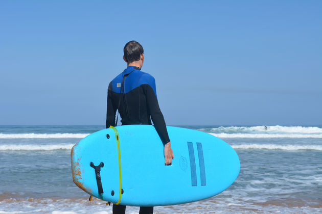 surfen-zarautz-surfer.jpeg