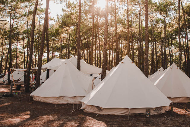 Glamping in deze te gekke Deluxe Tipi