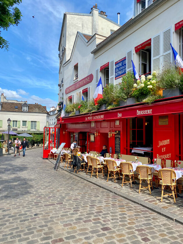 Volop gezellige terrasjes in de schilderswijk Montmartre