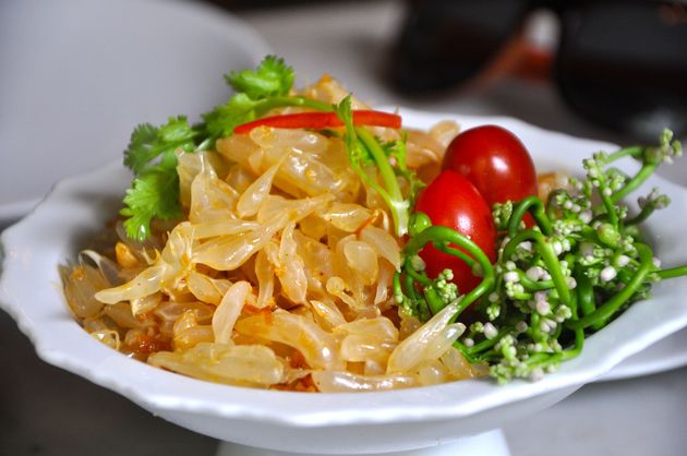 Een pittige Thaise salade met pompelmoes
