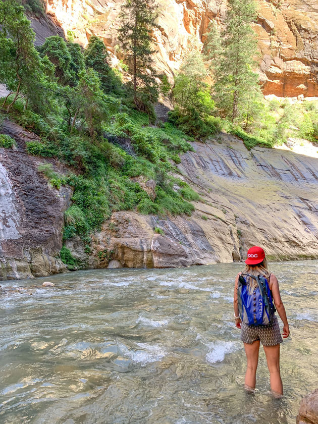 Goede schoenen en een waterdichte rugtas zijn echt onmisbaar als je deze hike gaat maken