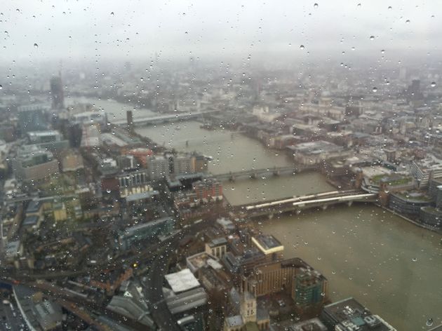 Zoek de verschillen: het uitzicht met regen....