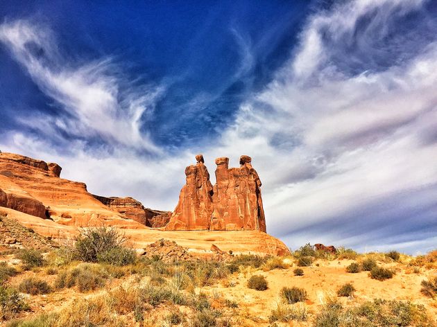 De beroemde rotsformatie <em>The Three Gossips<\/em> in Moab, Utah