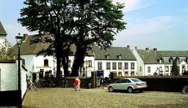 Het witte stadje Thorn in Limburg