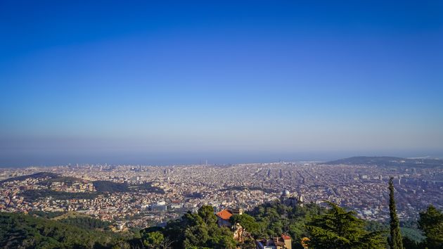 Uitzicht op Barcelona vanaf de Tibidabo