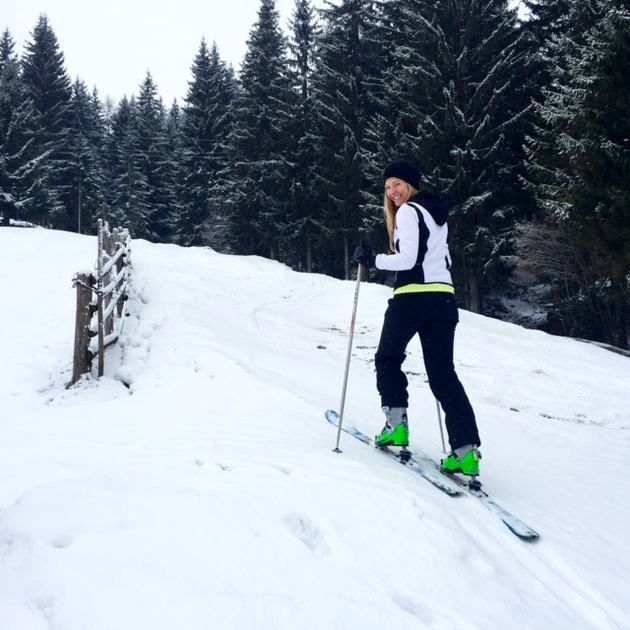 Met vellen onder je ski`s loop je naar boven