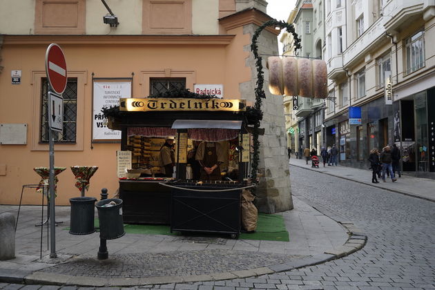 De lekkernij van Tsjechi\u00eb en in Brno, Trdelnik moet je hebben geproefd!