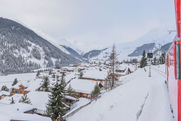 `s Morgens met de trein van Disentis naar Sedrun