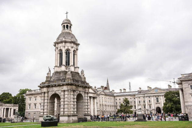 Bezoek de campus van Trinity College, de oudste universiteit van Ierland
