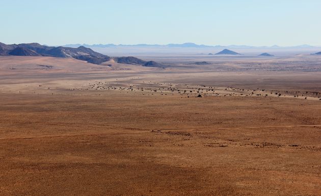 Een leeg maar onwerkelijk mooi landschap