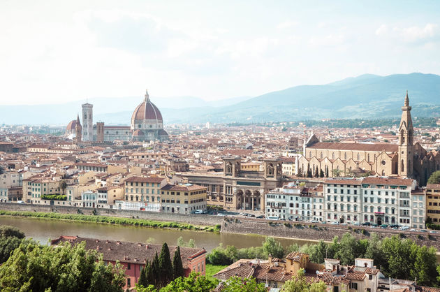 Vanaf Piazzale Michelangelo heb je schitterend uitzicht over de stad!