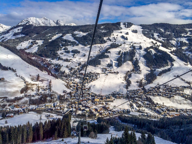 Uit het dal omhoog met de lift is ook al een mooi gezicht