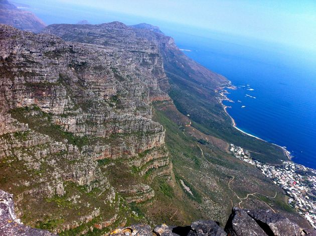 Het uitzicht vanaf de Tafelberg in Kaapstad