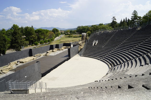 Vaison_la_Romaine_Theater_1