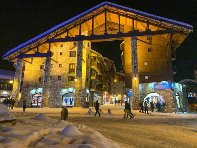val-d-isere-arcade.jpeg
