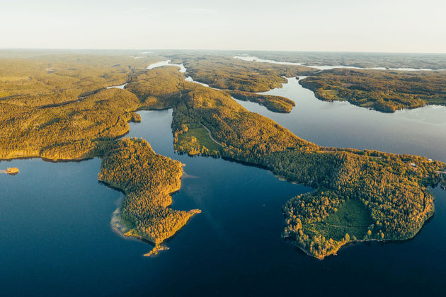 V\u00e4rmland van bovenaf: zo kun je goed zien dat het een zeer waterrijk deel van Zweden is!