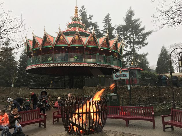 Vuur, warmte en gezelligheid in de Winter Efteling!