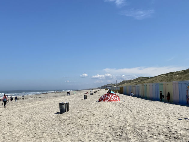 Wandelen over het strand van Domburg naar Oostkapelle