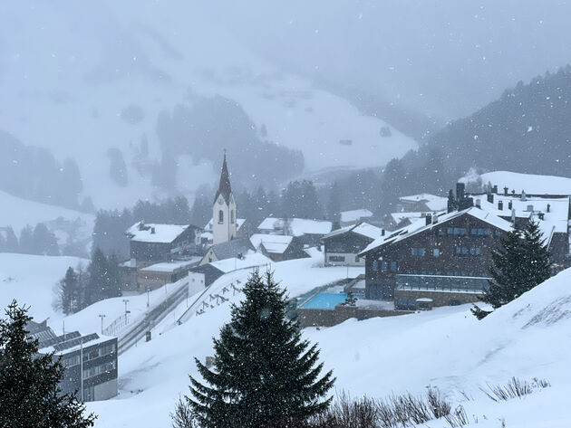 Op dagen dat het flink sneeuw, en de liften wellicht dicht zijn, is winterwandelen een goed idee