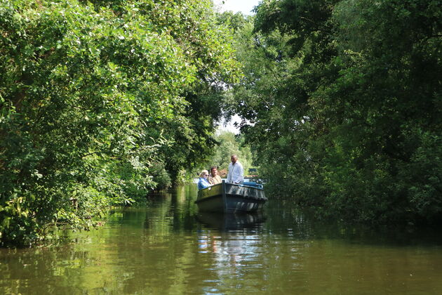 <em>Leuk om te doen: met een elektrische boot het gebied verkennen<\/em>